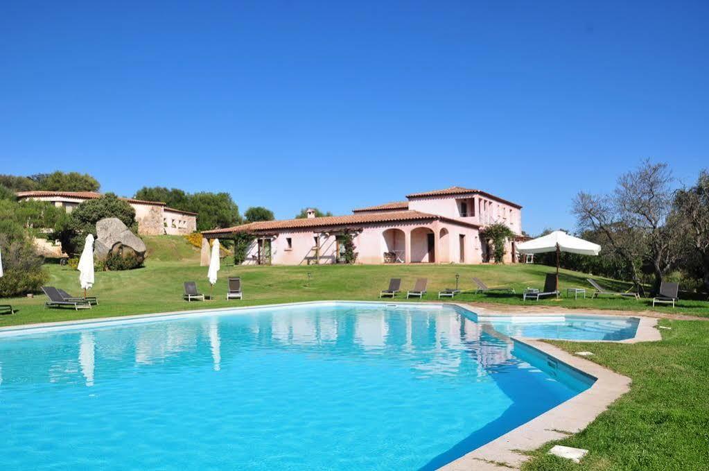 Tenuta Pilastru Country Resort & Spa Arzachena Exterior foto